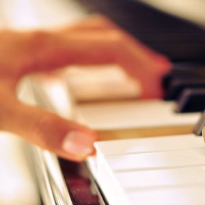 音乐学院美女被轮文音
